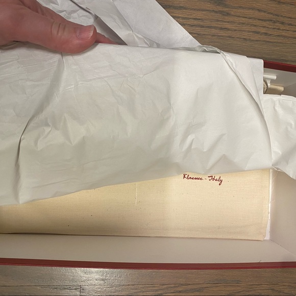 Salvatore Ferragamo Beige Leather Sharise Gladiator Sandals Size 10.5. NWT - Picture 14 of 16